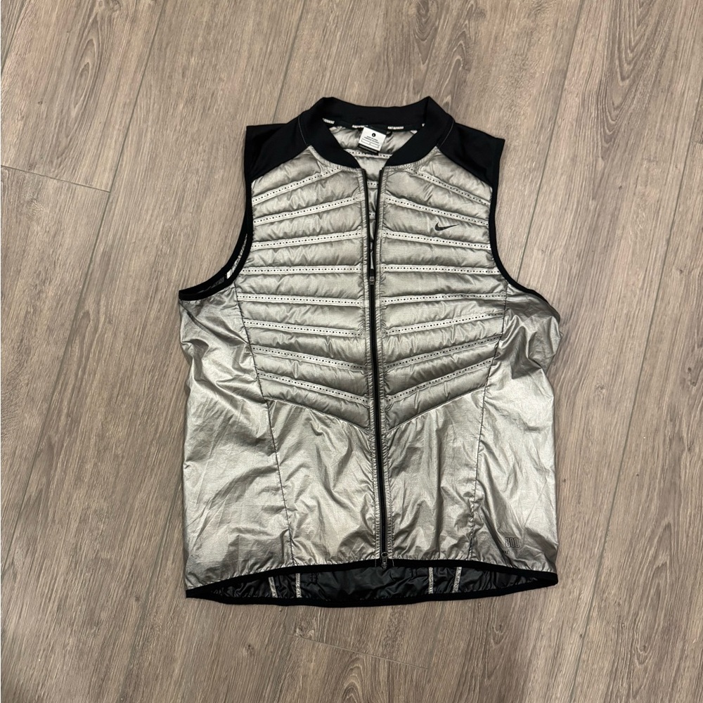 Nike Aeroloft 800 vest Large Silver